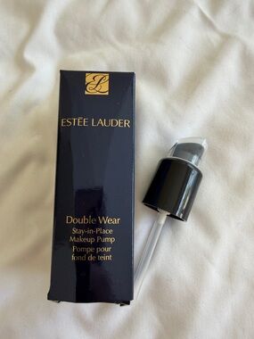 Estee Lauder Double Wear Makeup Pump - Black & Clear